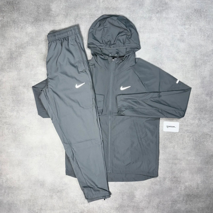 Ensemble de sport 3 pièces NK - Veste, T-shirt et short rose/gris